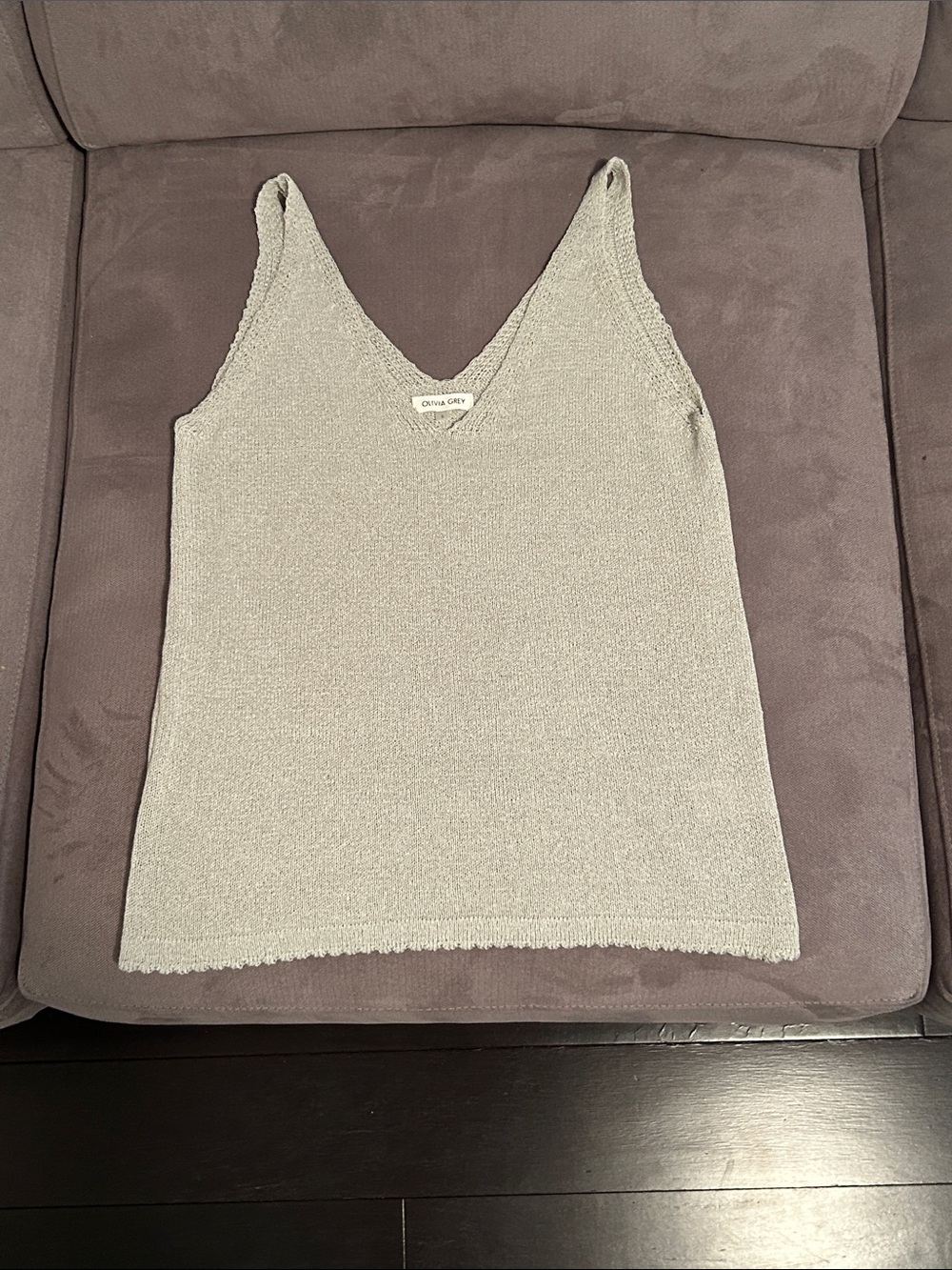 Cozy Knit V-Neck Tank Top - Light Gray